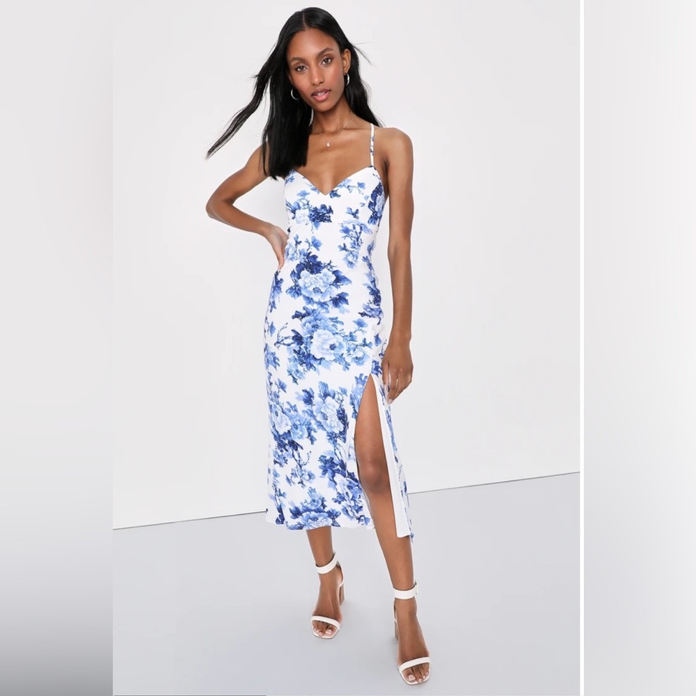 NWT Lulu’s Park Parties ivory blue floral open back leg slit midi dress s